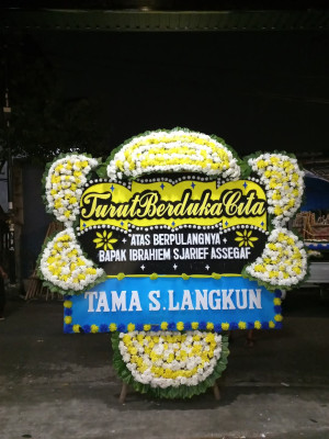 Papan Bunga Duka di Bacan Timur