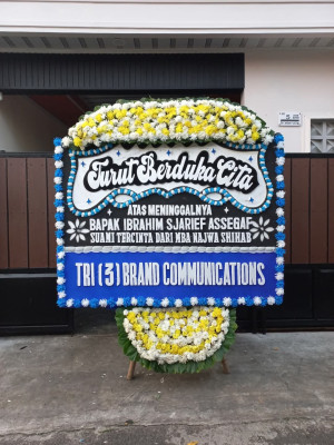 Papan Bunga Duka di Bacan Timur
